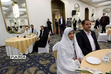 جشن بزرگ ازدواج دانشجویی